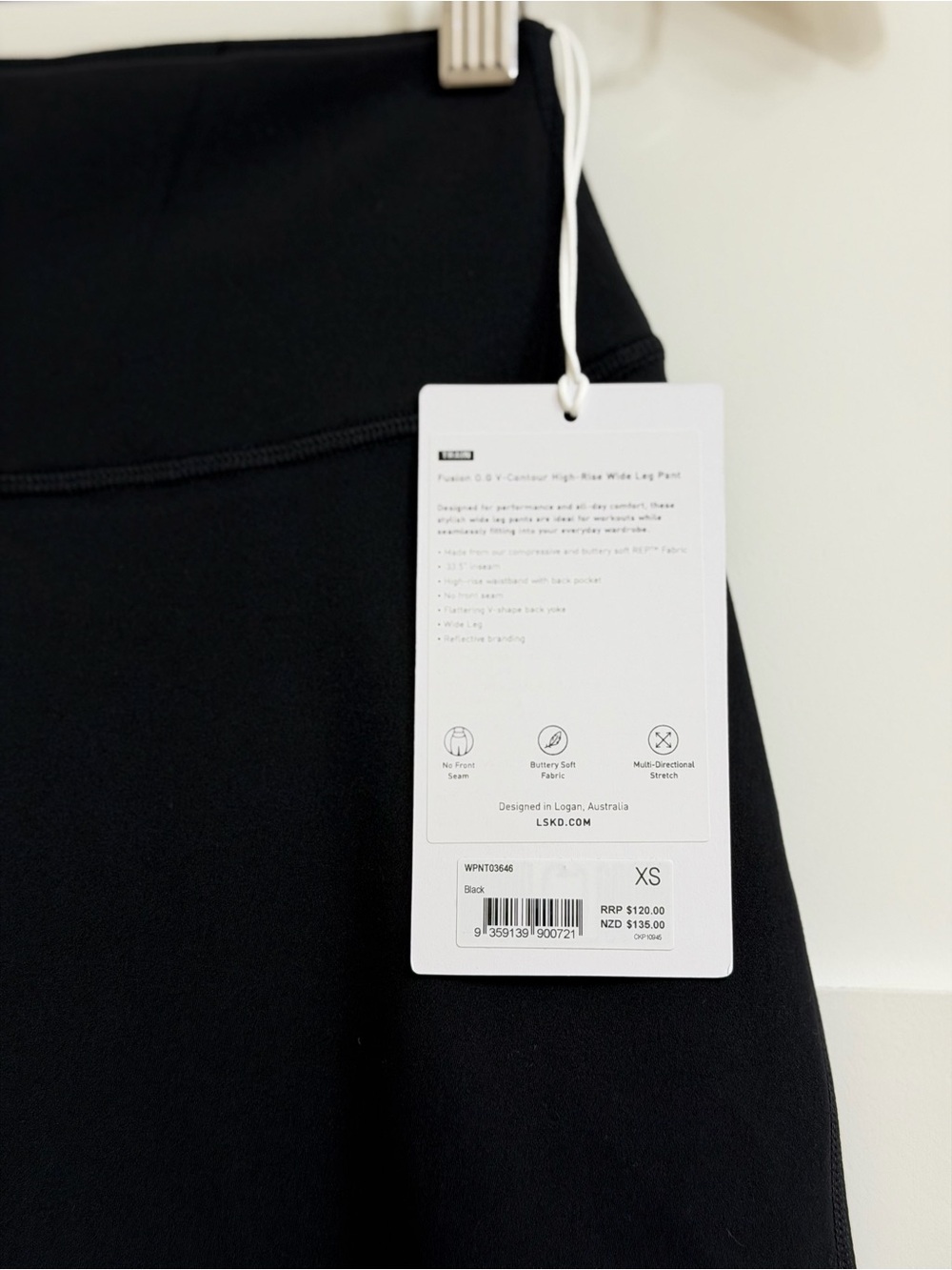LSKD Fusion V-Contour High-Rise Pant in Black, Size X-Small - Picture 7 of 9